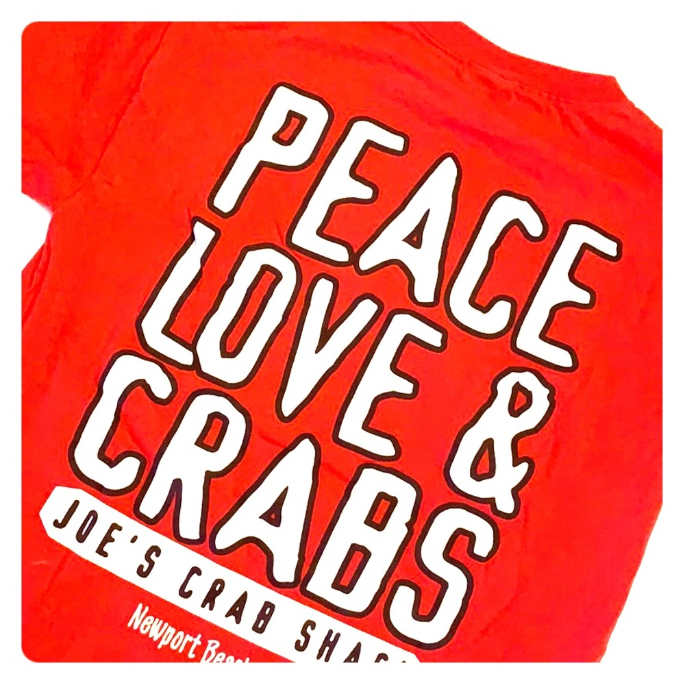 🍒Delta Pro Weight Peace, Love & Crabs T-shirt